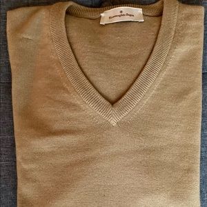 Men’s Vneck Tan Sweater
